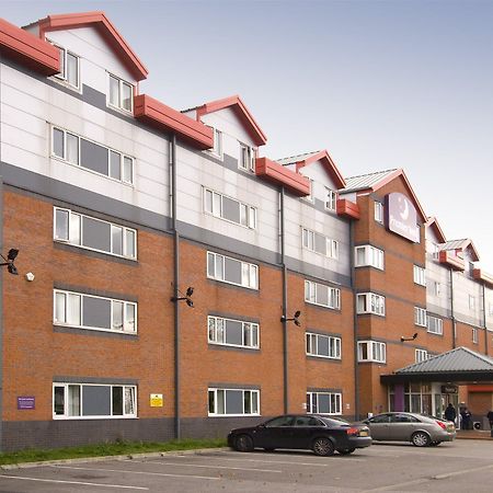 Premier Inn Manchester Old Trafford Salford  Kültér fotó