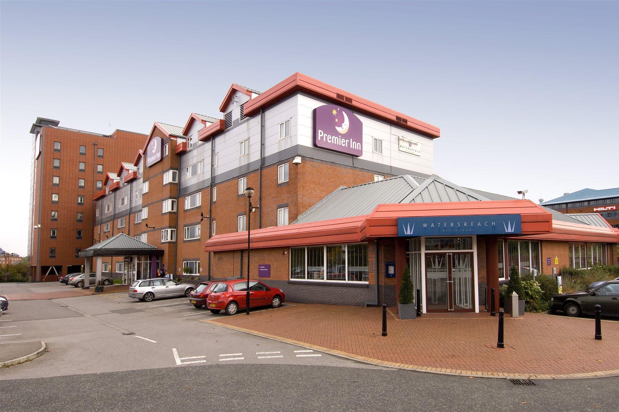 Premier Inn Manchester Old Trafford Salford  Kültér fotó