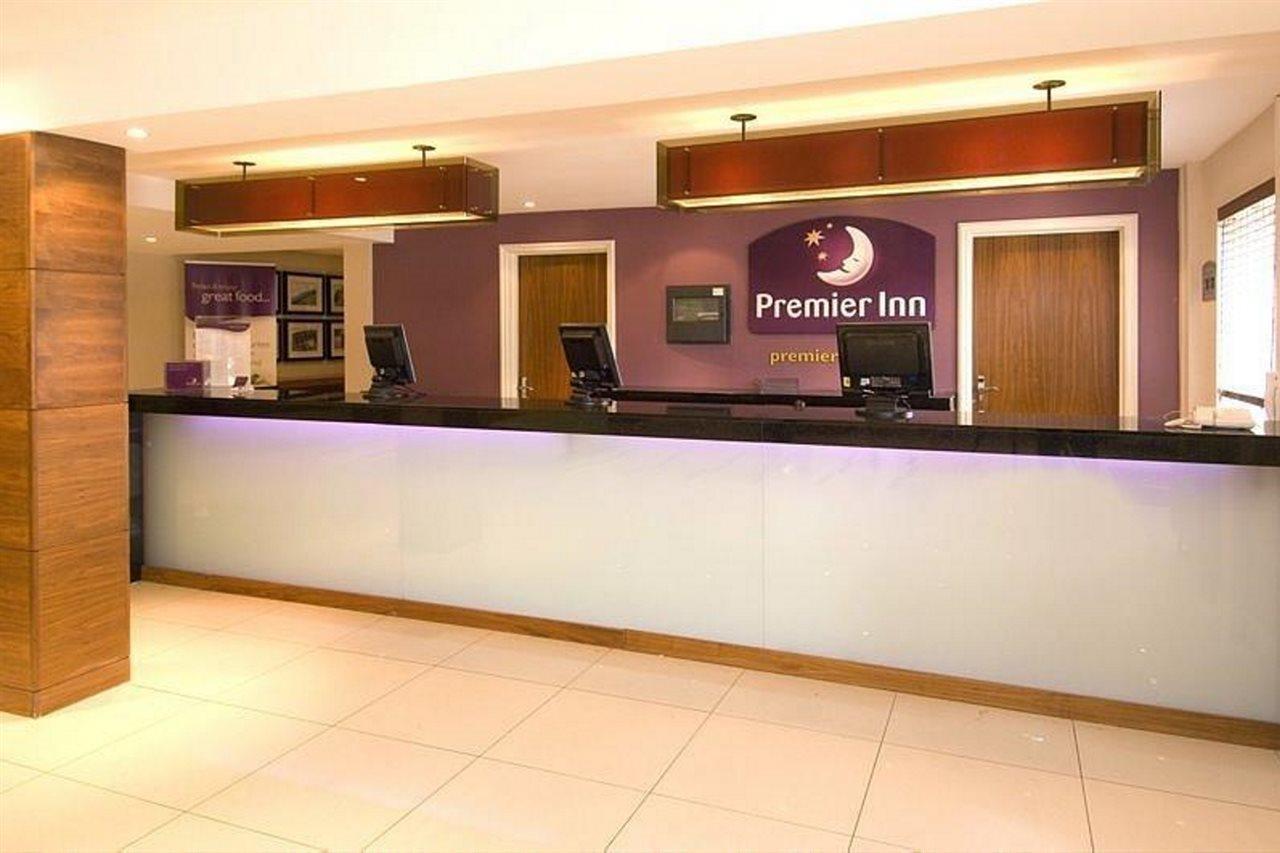 Premier Inn Manchester Old Trafford Salford  Kültér fotó