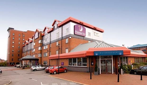 Premier Inn Manchester Old Trafford Salford  Kültér fotó